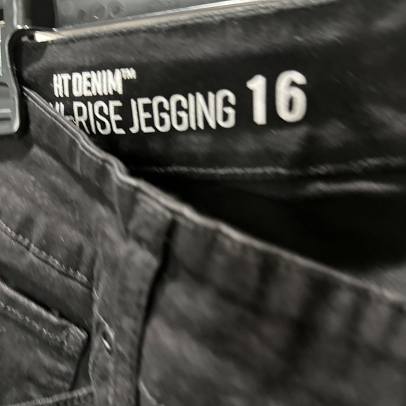 Hot Topic Jegging - Picture 4 of 9